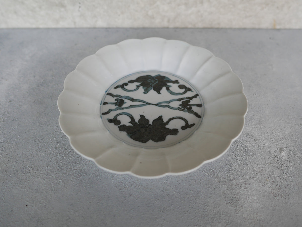 染付唐花文6寸菊花皿 弐 1 – petal-web